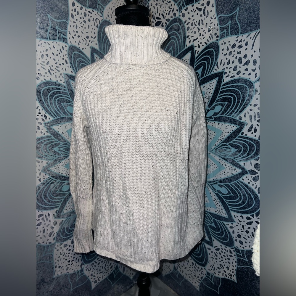 H&M Cream Turtleneck Sweater